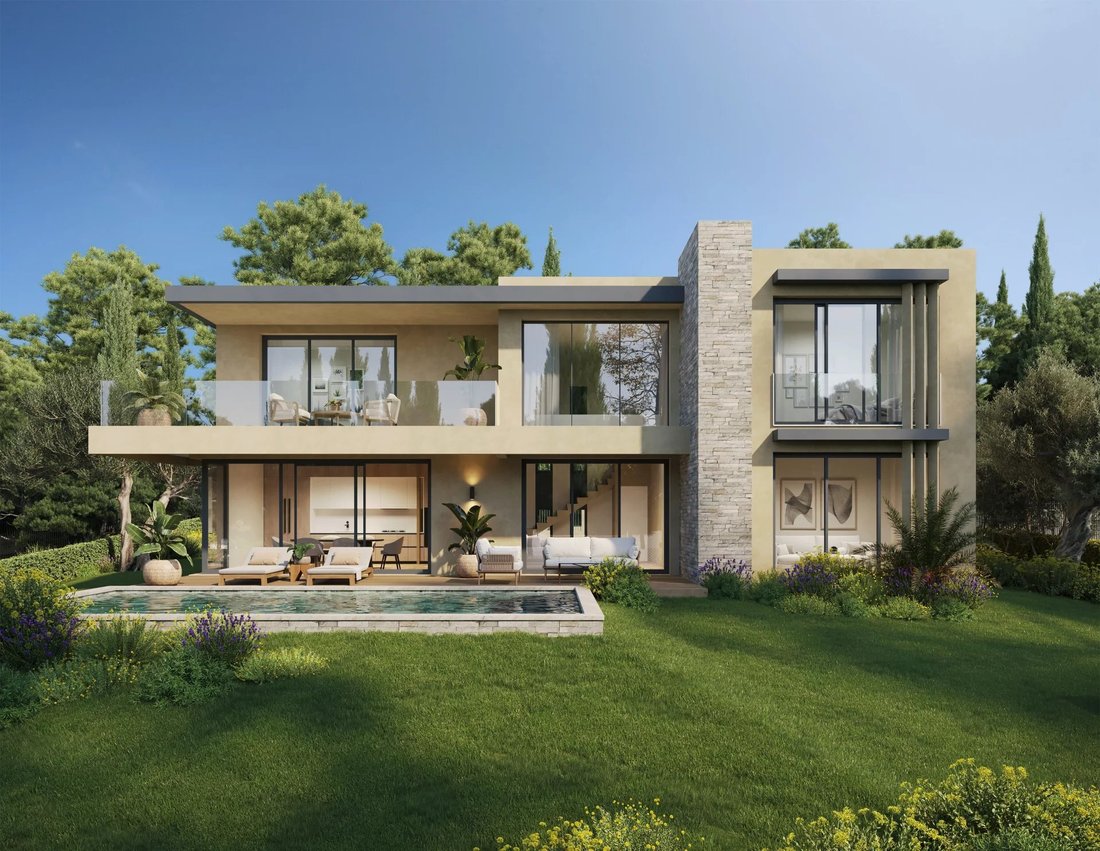 Villa in Mougins, Provence-Alpes-Côte d'Azur, France 1 - 17539735