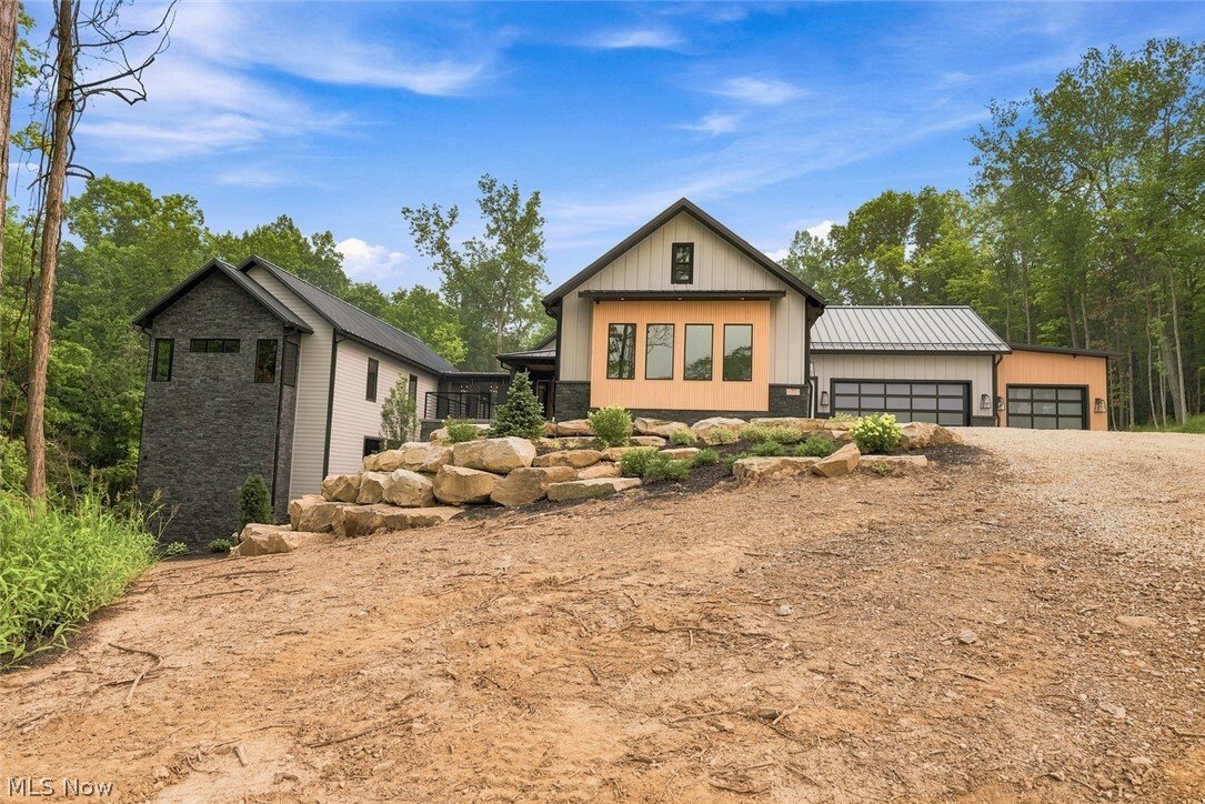House in Hinckley, Ohio, United States 2 - 18508829