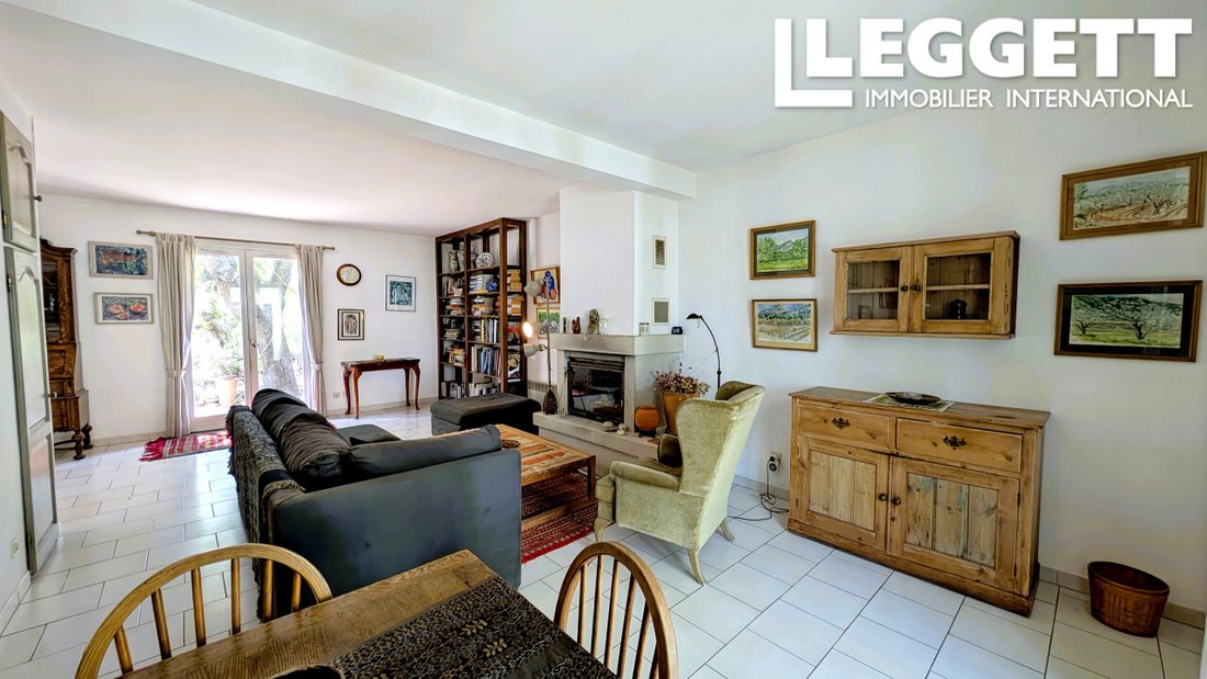 House in Maubec, Provence-Alpes-Côte d'Azur, France 3 - 18185374