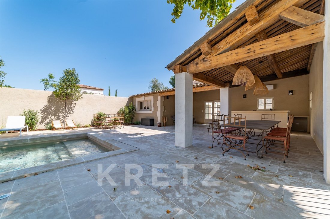 Country House in Saint-Rémy-de-Provence, Provence-Alpes-Côte d'Azur, France 2 - 18512512