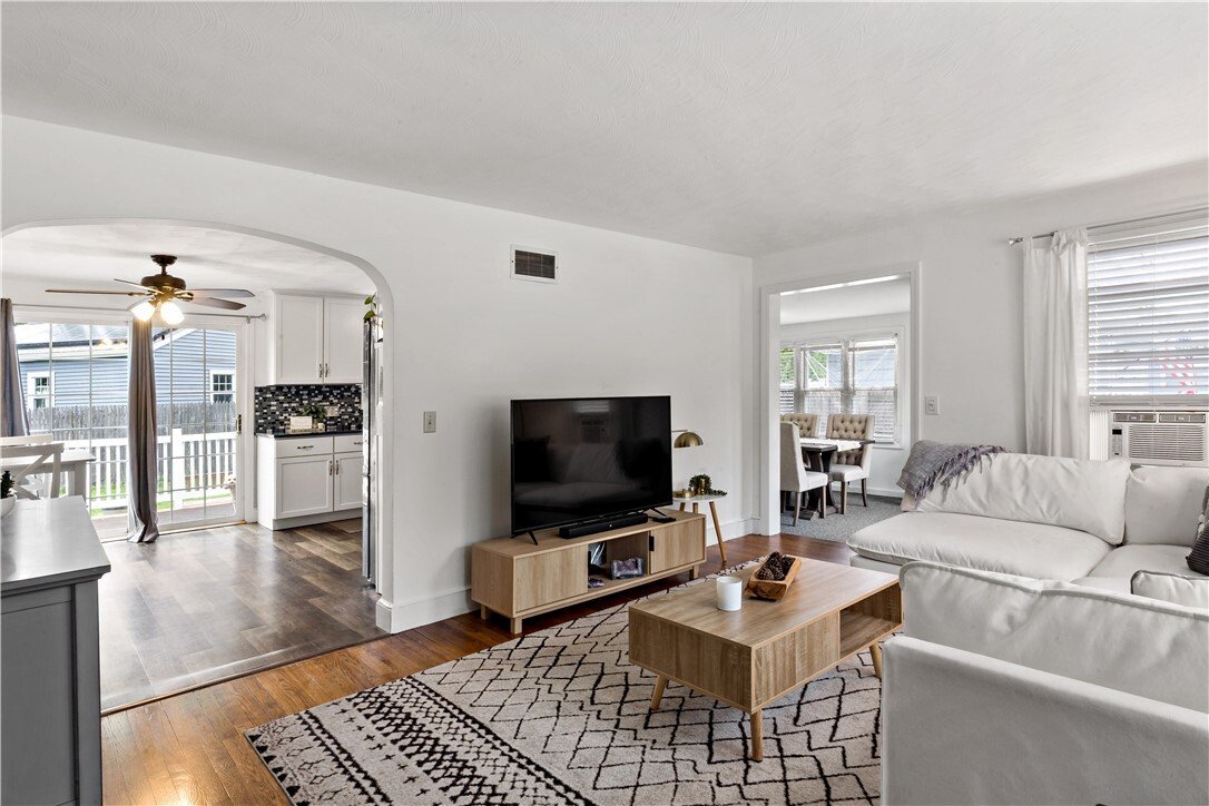 House in Bristol, Rhode Island, United States 3 - 18510956