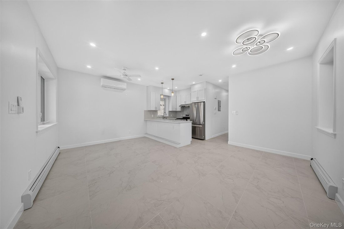 House in New York, New York, United States 4 - 18510982