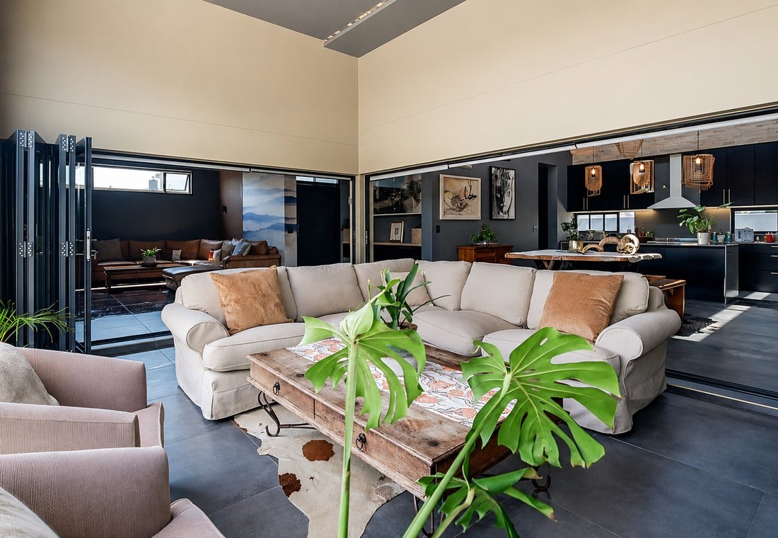 House in Bothasig, Cape Town, South Africa 3 - 18510291