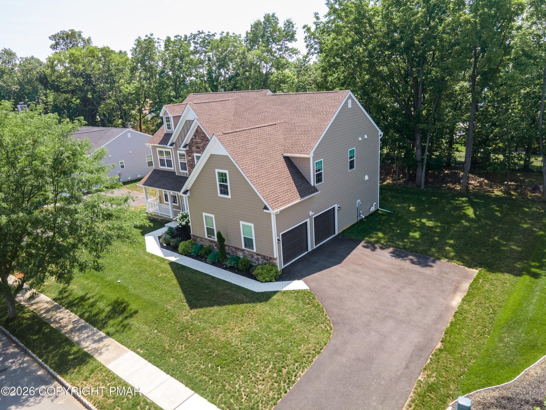 House in Easton, Pennsylvania, United States 2 - 18512838