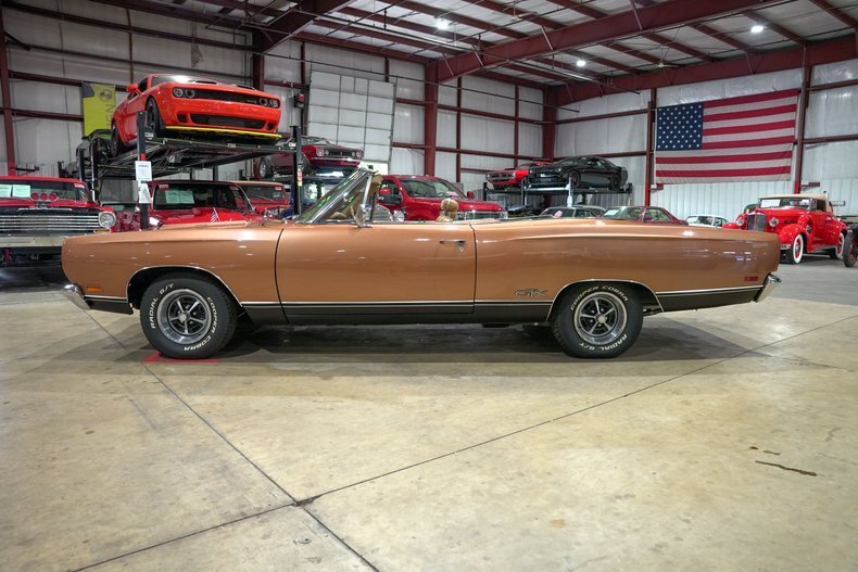 Cabriolet in Grand Rapids, United States 4 - 18515538