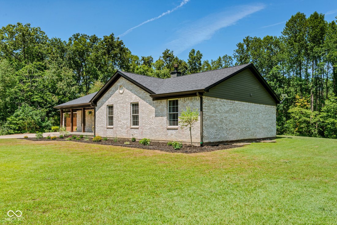 House in Columbus, Indiana, United States 2 - 18508411