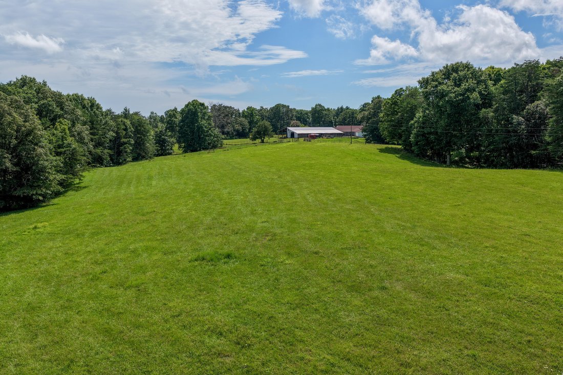 House in Spencer, Tennessee, United States 5 - 18512834