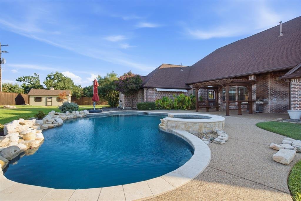 House in Lantana, Texas, United States 2 - 18513195