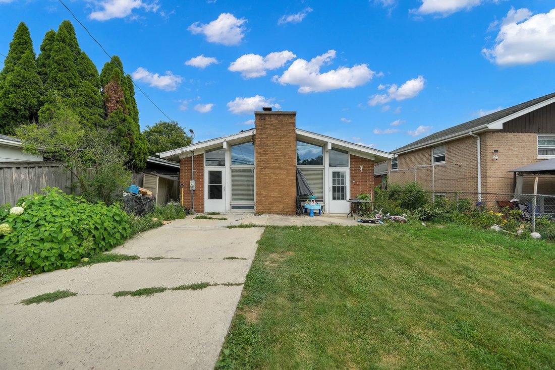 House in Skokie, Illinois, United States 1 - 18521199