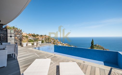 Villa in Reed, Madeira, Portugal 1