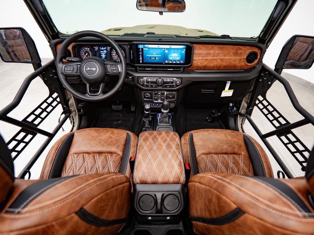 Jeep Gladiator 4X4 in Fort Lauderdale, FL, United States 5 - 18510050