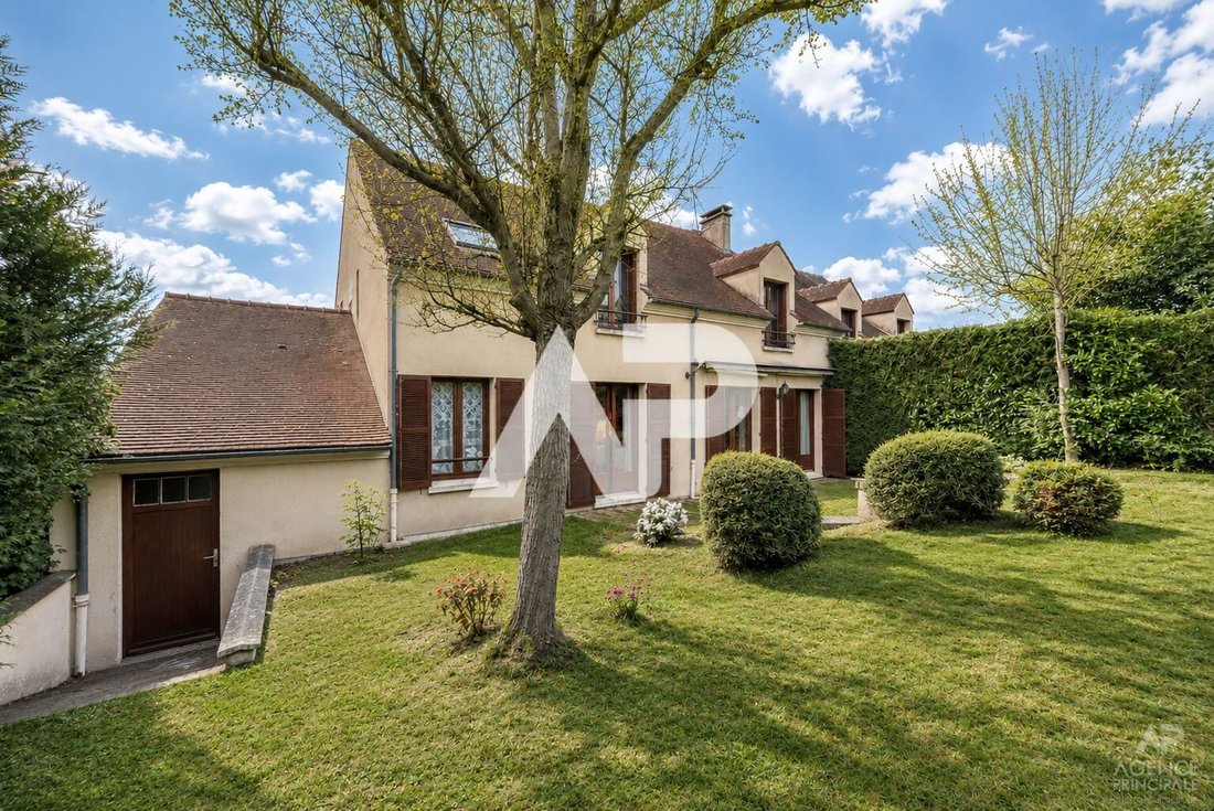 House in Centre Ville, Rueil-Malmaison, France 2 - 18517413