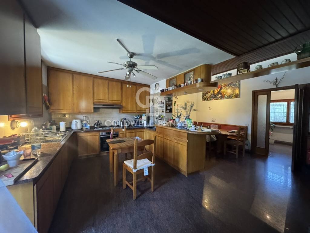 Villa in Ronchi, Massa, Italy 4 - 18514361