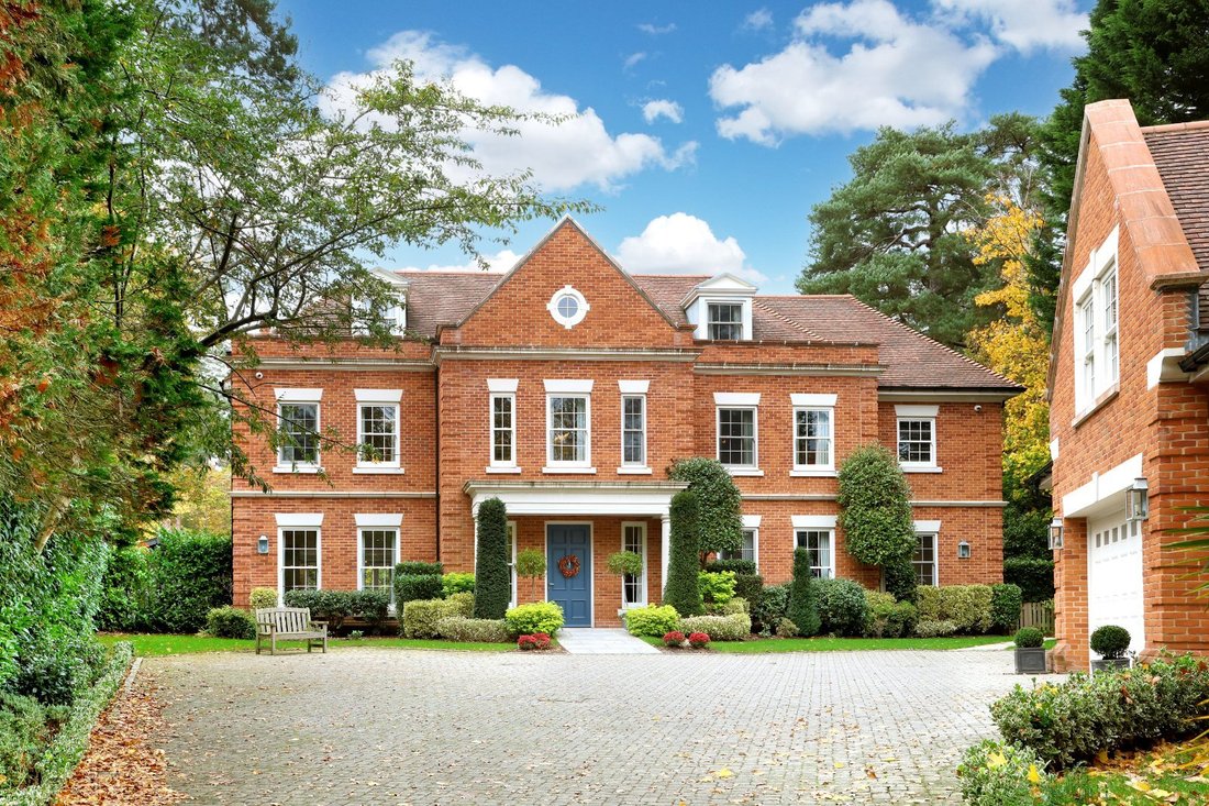 House in South Ascot, England 1 - 18509003