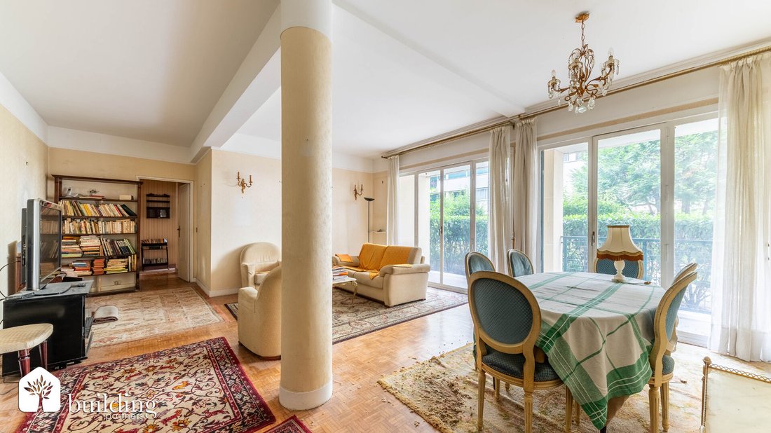 Apartment in La Fourche-Guy Môquet, Paris 17e Arrondissement, Paris 4 - 18515544