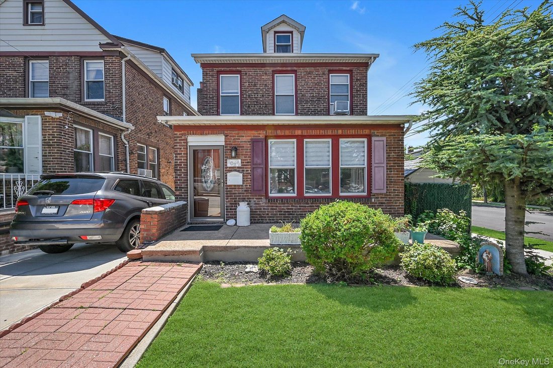 House in New York, New York, United States 1 - 18512762