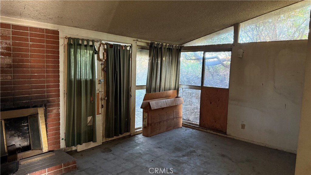 House in Signal Hill, California, United States 3 - 18509610