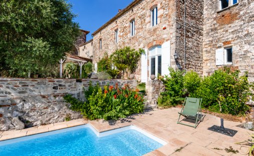 House in Penne-d'Agenais, Nouvelle-Aquitaine, France 1