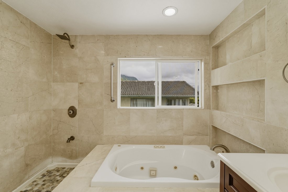 House in Kaneohe, Hawaii, United States 5 - 18346159