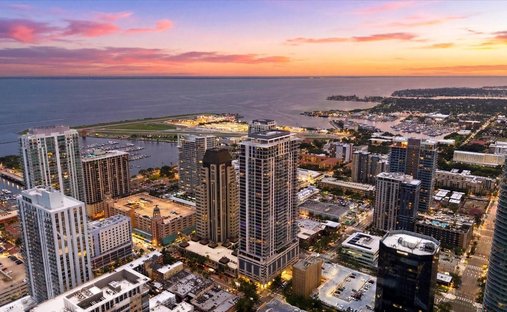 Condo in St. Petersburg, Florida, United States 1