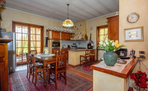Villa in Oleggio, Piedmont, Italy 1