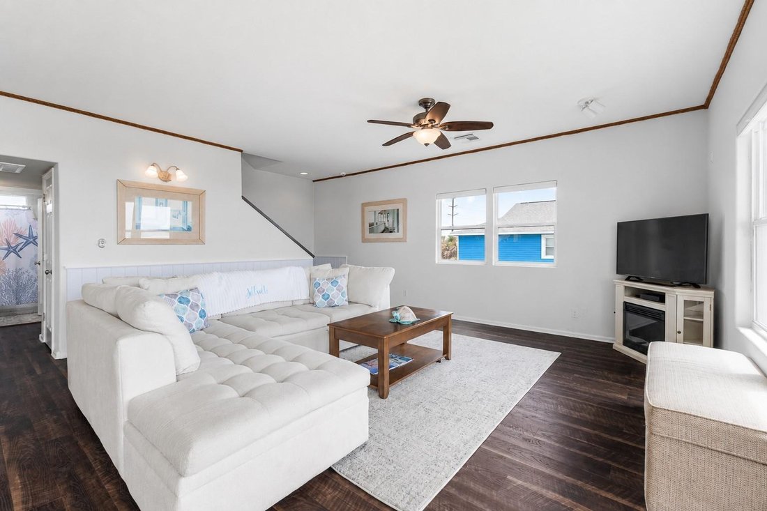 House in Galveston, Texas, United States 4 - 18519074