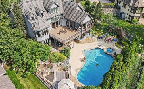 House in Overland Park, Kansas, United States 1