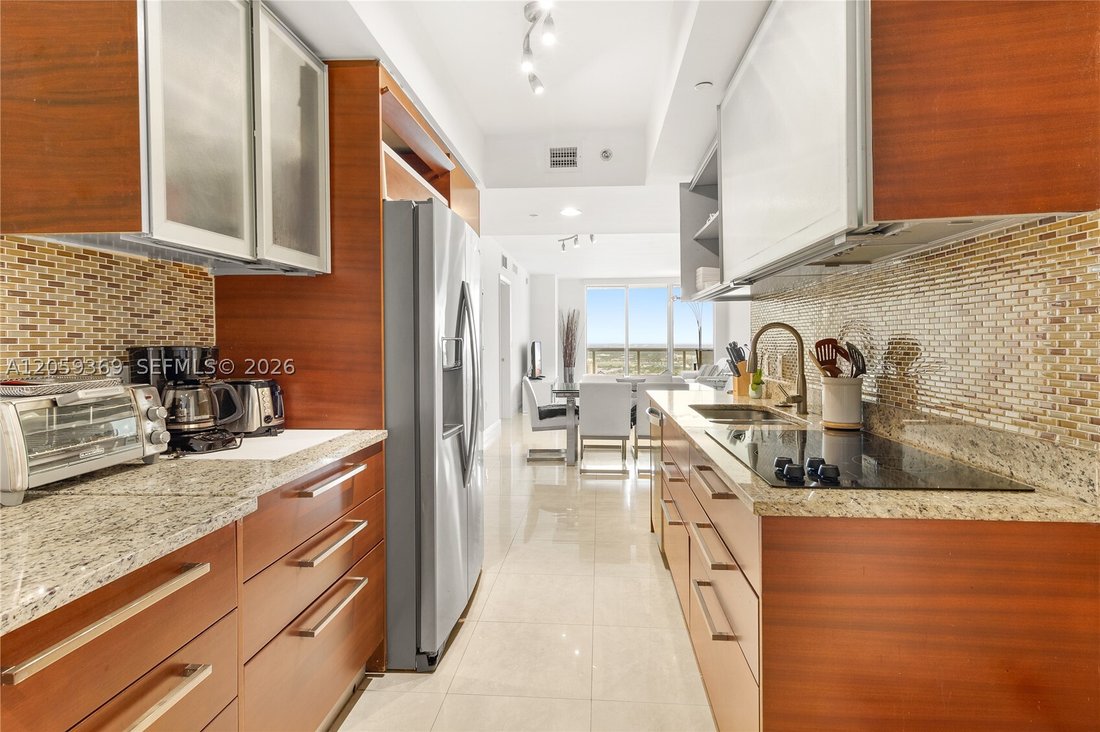 Condo in Hallandale Beach, Florida, United States 2 - 18511315