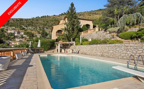 House in Aspremont, Provence-Alpes-Côte d'Azur, France 1