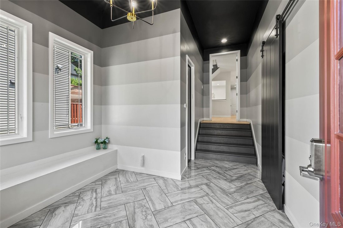 House in Spring Valley, New York, United States 5 - 18508823