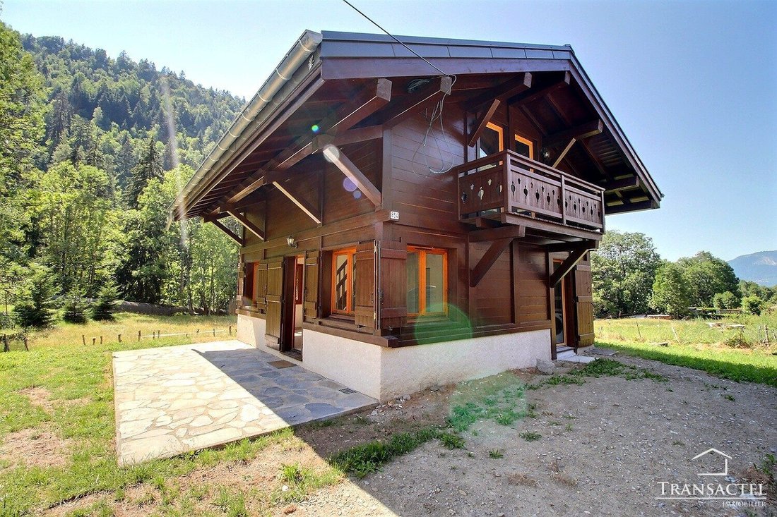 Chalet in Saint-Gervais-les-Bains, Auvergne-Rhône-Alpes, France 2 - 18509123