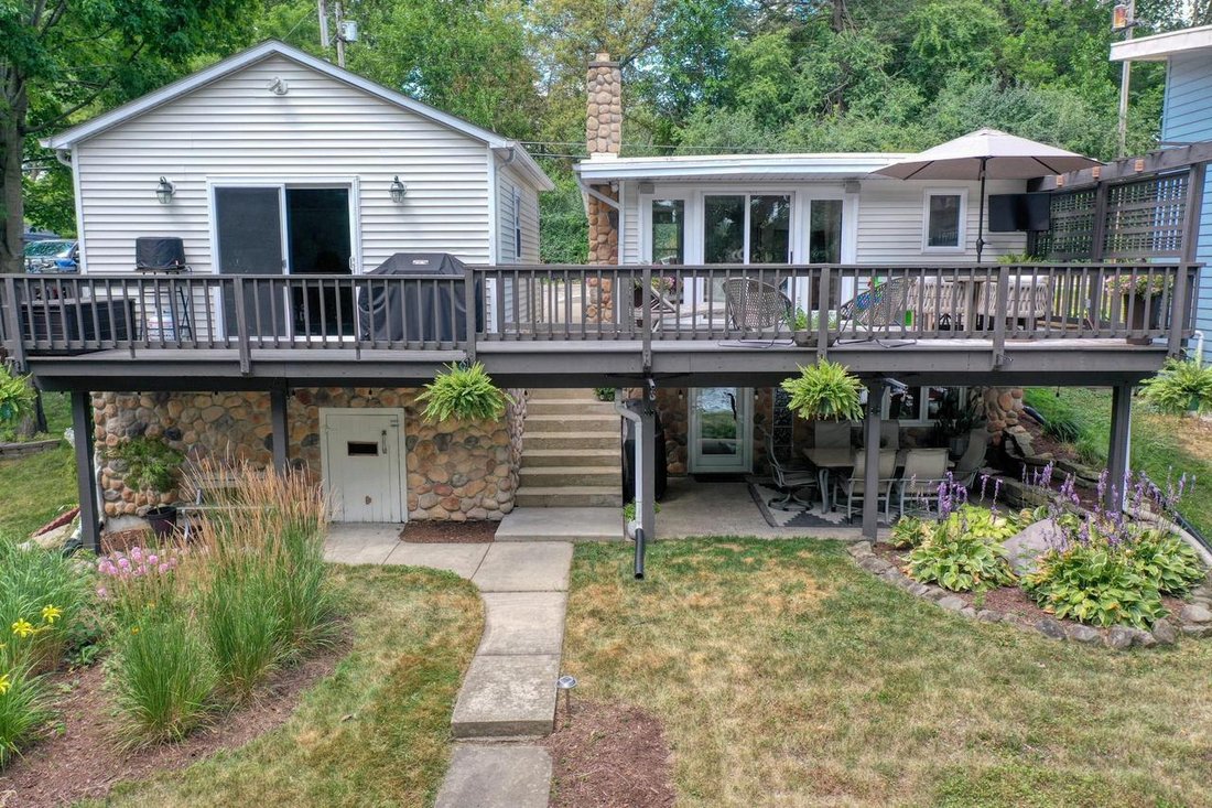 House in Nashotah, Wisconsin, United States 1 - 18515088