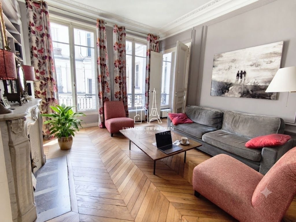 Apartment in Saint Philippe du Roule, Paris 8e Arrondissement, Paris 2 - 18508947