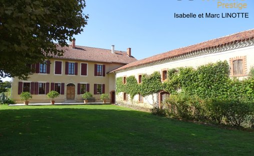House in Le Freche, Nouvelle-Aquitaine, France 1