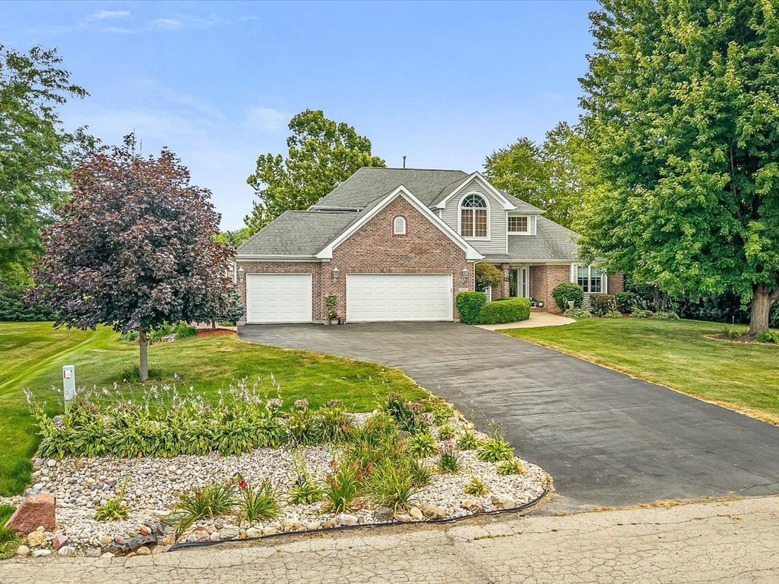 House in Poplar Grove, Illinois, United States 3 - 18512120