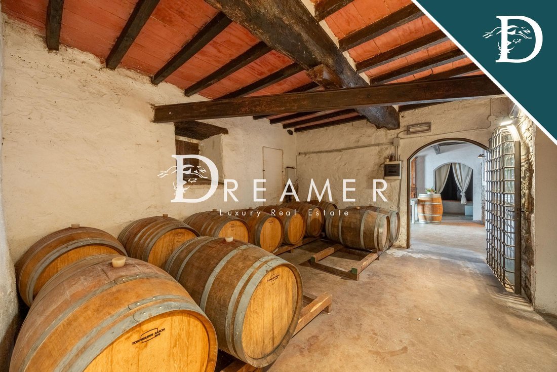 Farm Ranch in Pontassieve, Tuscany, Italy 4 - 18488062