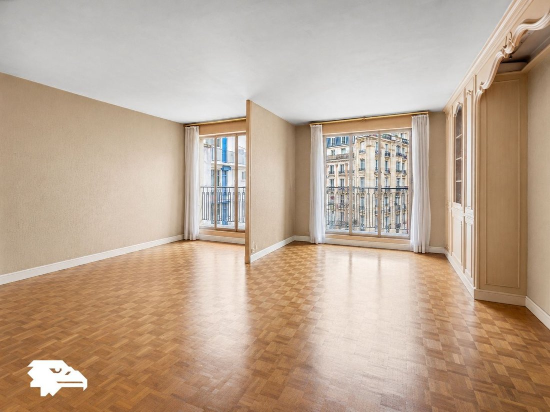 Apartment in Grange Aux Belles-Terrage, Paris 10e Arrondissement, Paris 4 - 18518742
