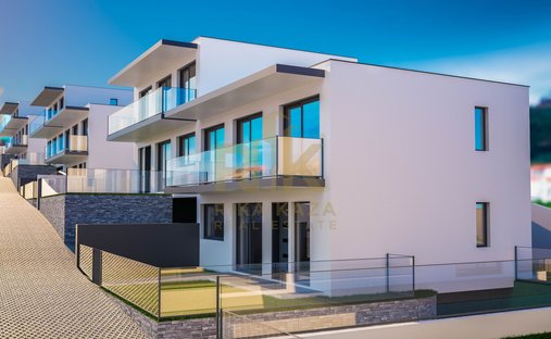 Villa in Santa Cruz, Madeira, Portugal 1