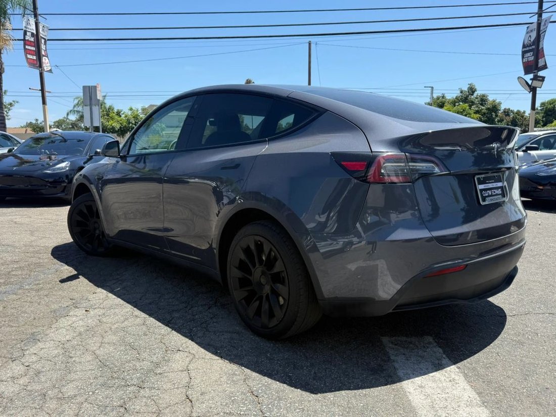 Suv in Azusa, CA, United States 4 - 18516429