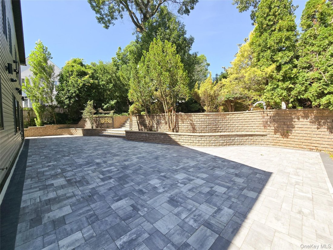 House in New York, New York, United States 3 - 18515059