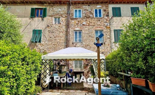 Casa en Sorbano del Vescovo-Mugnano, Lucca, Italia 1