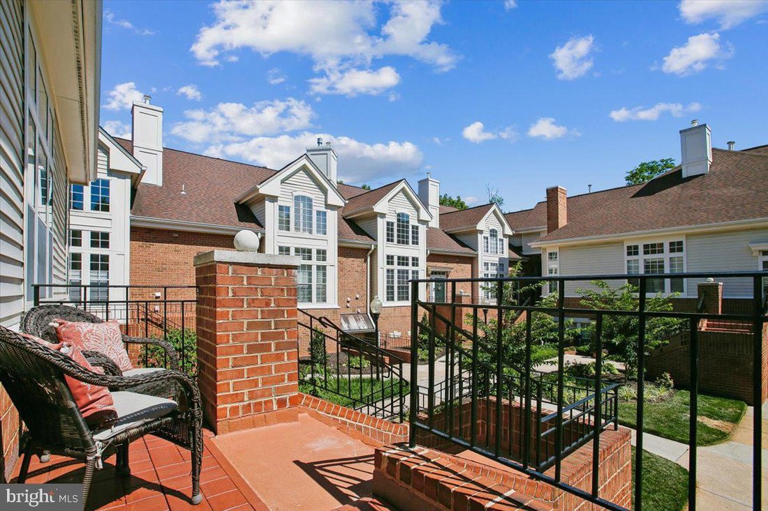 House in Pimmit Hills, Virginia, United States 3 - 18486569
