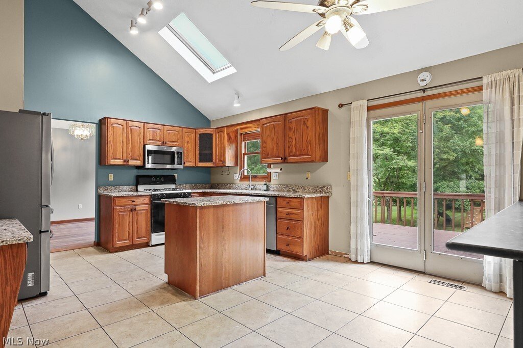 House in Hinckley, Ohio, United States 4 - 18508456