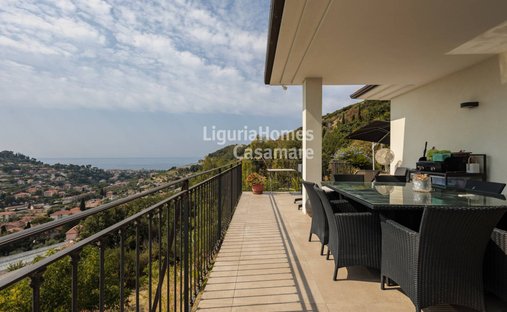 Villa in Bordighera, Liguria, Italy 1