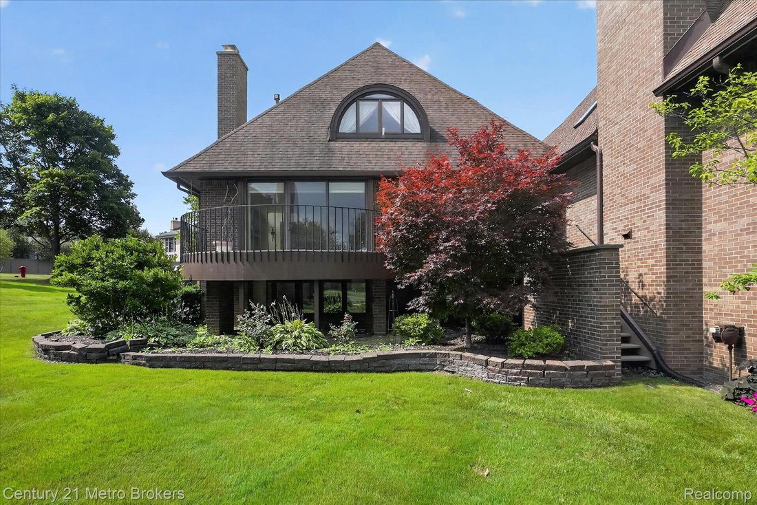 Condo in Grand Blanc Township, Michigan, United States 1 - 18498710