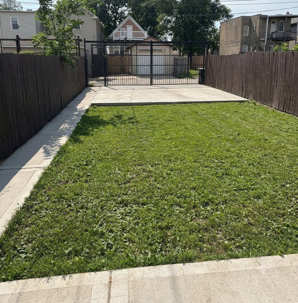 Chicago, Illinois, United States 3 - 18512123