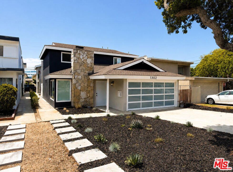 Torrance, California, United States 1 - 18462420