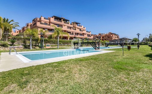 Penthouse in Estepona, Andalusia, Spain 1