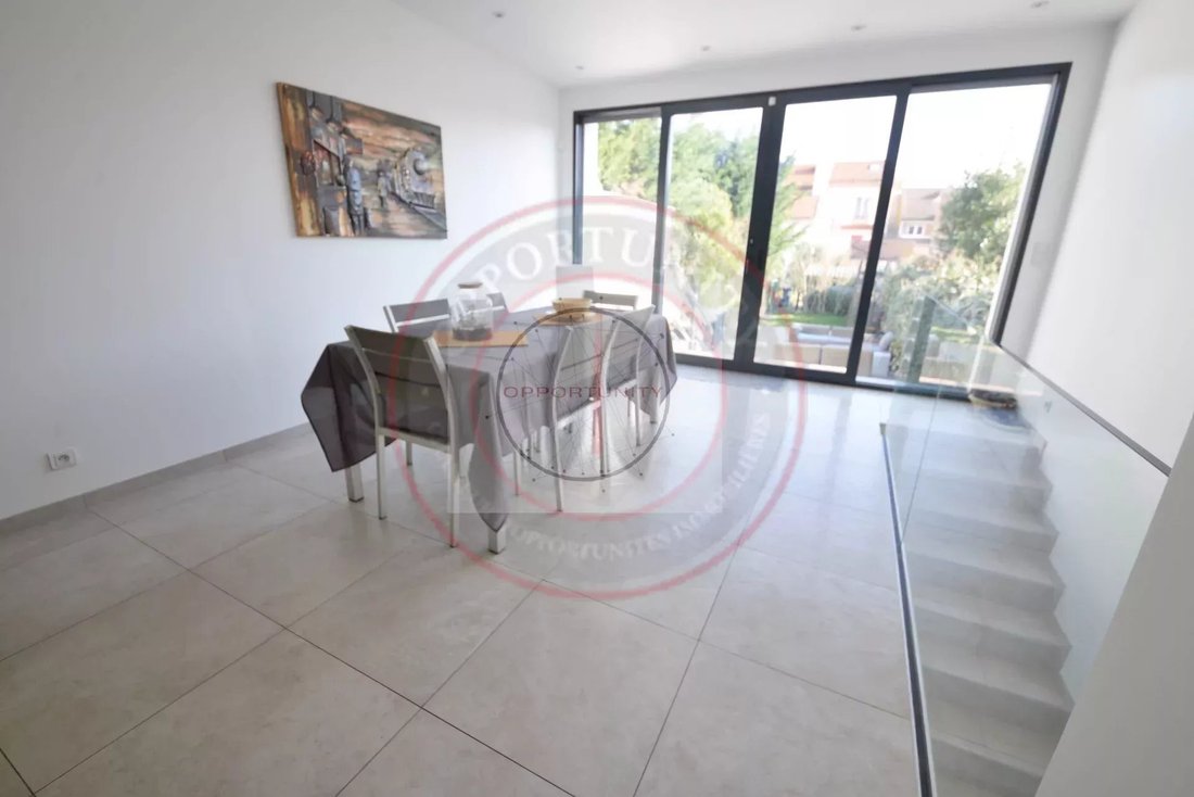 House in Centre Ville, Rosny-sous-Bois, France 5 - 18509809