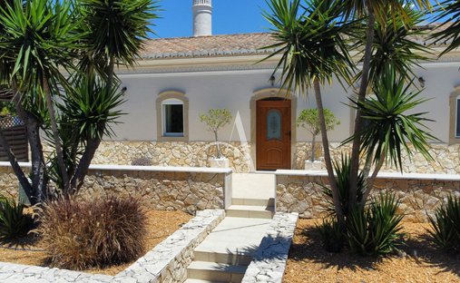 Villa in Sao Bras de Alportel, Algarve, Portugal 1